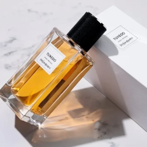 عطر تكسيدو من إيف سان لوران أو دو بارفيوم