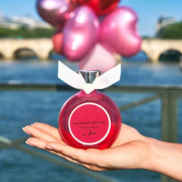 مادموزيل روشاس إن لوف